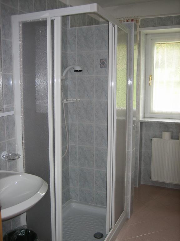 Bed and Breakfast Garni Sonnegg Petersberg Zimmer foto